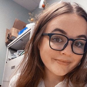 Meet your Posher, Olivia